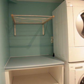 Laundry Room with Full Bath