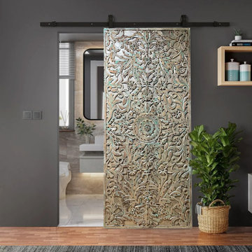 Luxurious Resort Homes and Artistic Carved Barndoors