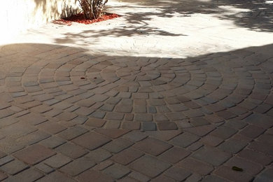Photo of a traditional landscaping in Phoenix.