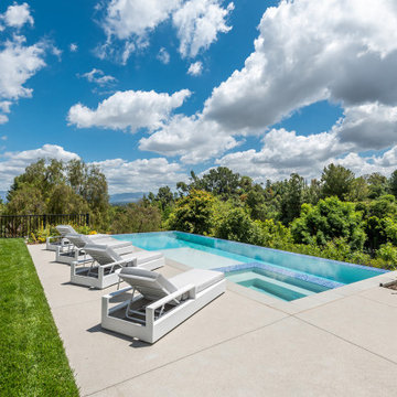 Cape Code Modern in Encino, CA