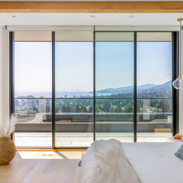 A Califonia Dream in West Vancouver Designed with NanaWall Glass Doors