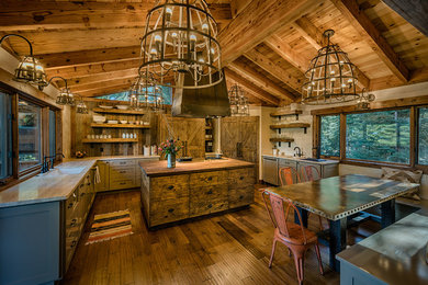 Kitchen - 1950s kitchen idea in Sacramento