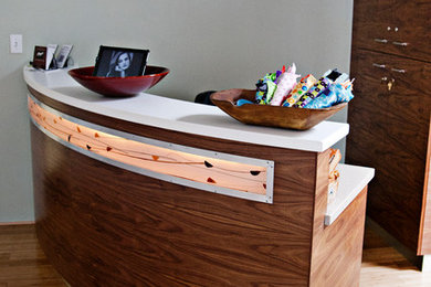 Example of a minimalist home design design in Denver