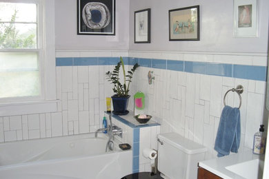 Bathroom - traditional bathroom idea in Kansas City