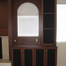 Wood and melamine media center - Products