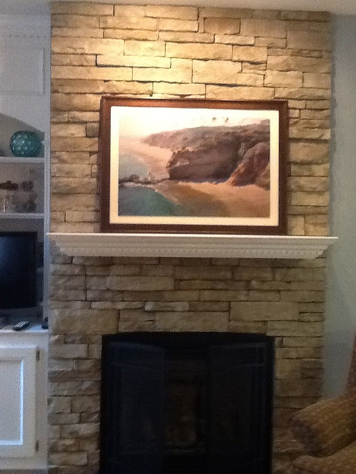 Should picture frames match?