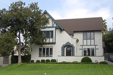 Inspiration for a timeless exterior home remodel in Los Angeles