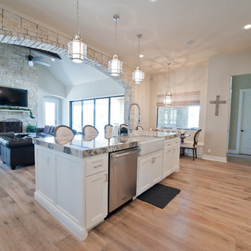 Custom Home 2012: Private Rd. NE I New Braunfels, Texas