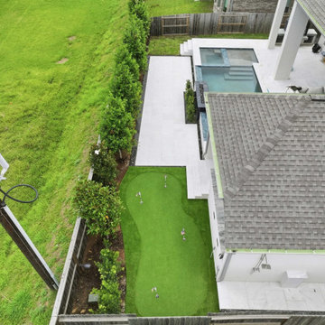 CUSTOM BACKYARD PUTTING GREEN