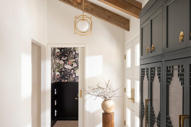 Transitional home design photo in Milwaukee