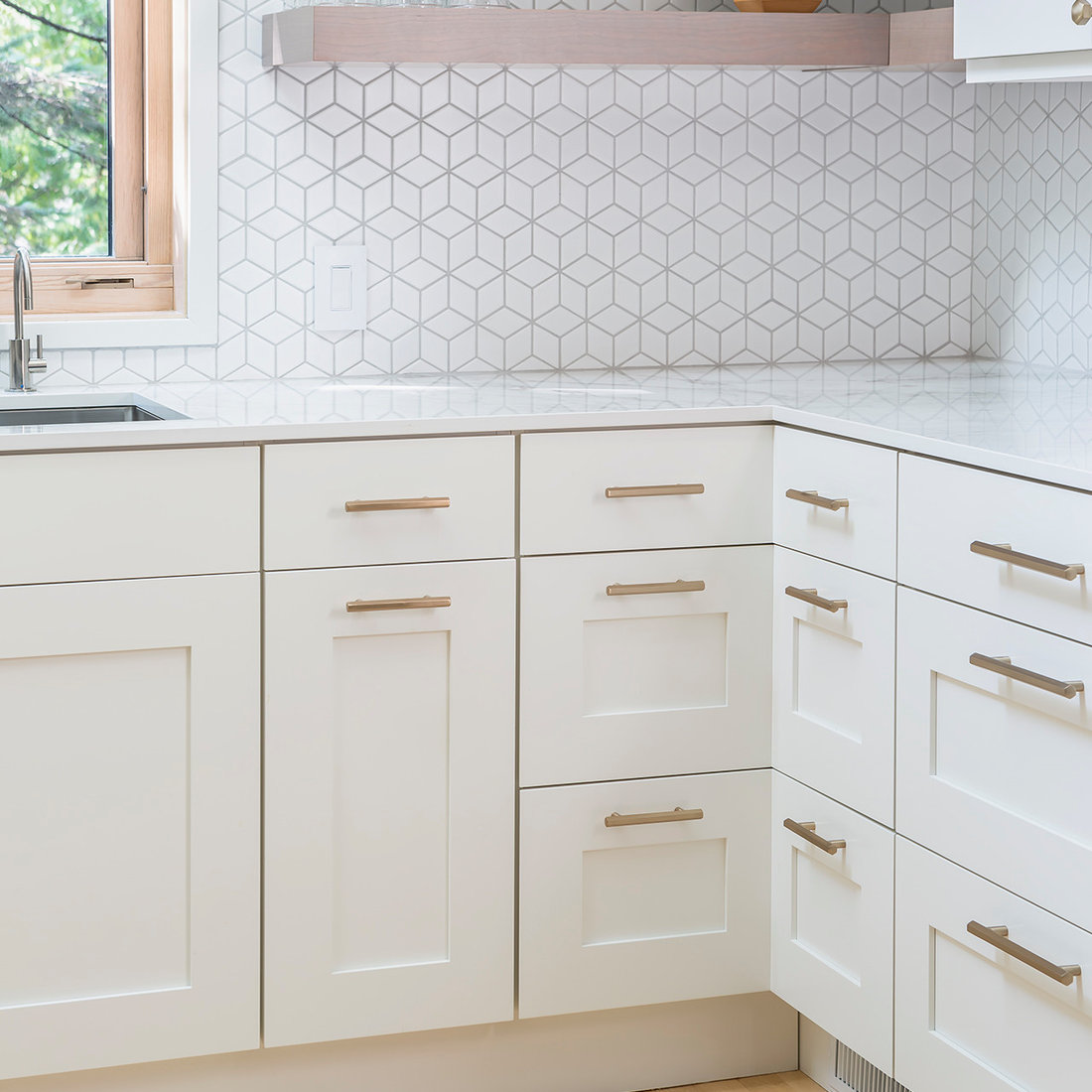 CEDAR LAKE KITCHEN