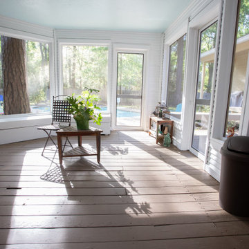 Screened porch at Falling Star