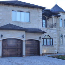 Bloc Montreal Decor Roman - Siding And Stone Veneer