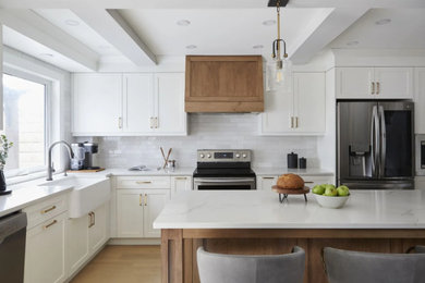 Inspiration for a contemporary kitchen remodel in Toronto