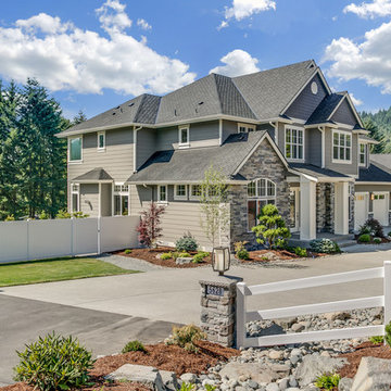 Luxury Traditional House Plan 5893