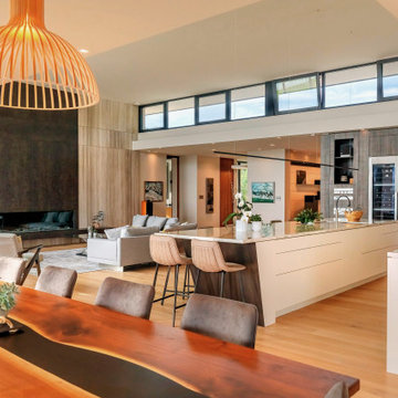The House of Glass