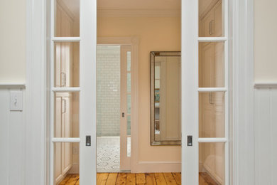 Example of a transitional closet design in New York