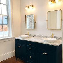 master bath, apt.