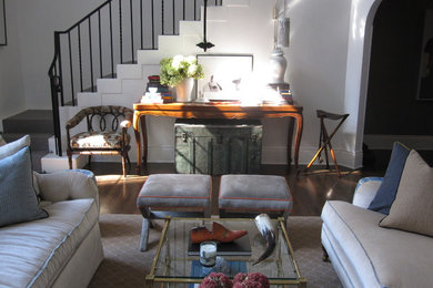 Inspiration for a timeless family room remodel in Chicago