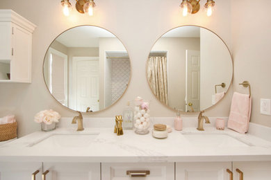 Example of a bathroom design in Toronto
