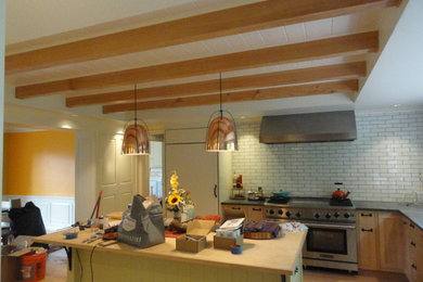 Kitchen - kitchen idea in Portland