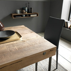 Stealth | closeup - Console Tables