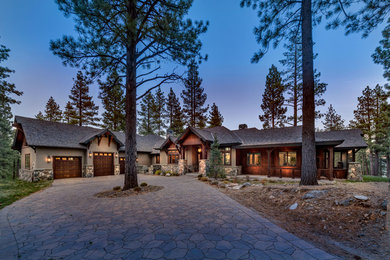Trendy home design photo in Other