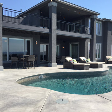 Parade of Homes Pool 2016