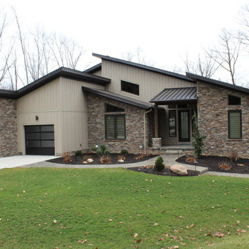 Green, Ohio - 2400 sqft - Modern