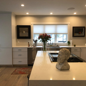 Sophisticated Coastal Kitchen