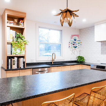 Small Wonder – Riverside Open Plan Maximized