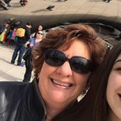 Laura Launikitis's photo