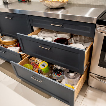 Contemporary Kitchen Remodel Done With Cabinet Refacing in a Two Tone Color