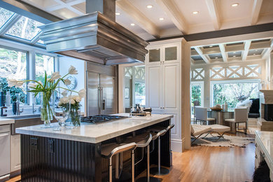 Example of a trendy kitchen design in San Francisco