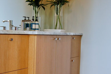 Example of a trendy bathroom design in Cincinnati