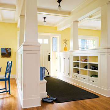 Entryway columns - MyHomeIdeas.com