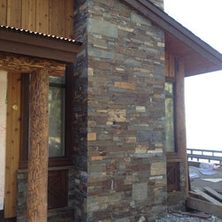 Glacier Green Ledge Stone - Siding And Stone Veneer
