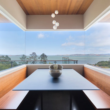Bayside Gem, Tiburon