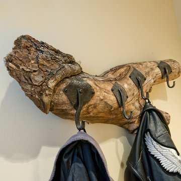 Coat Hanger (Wenatchee, WA)