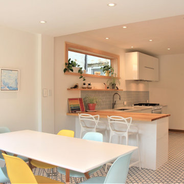 Modern Reno Lightens Urban Rowhouse