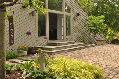 Example of a classic patio design in Other