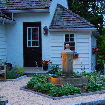 Ephrata Residence. Traditional romantic garden.