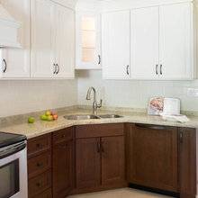 Lake kitchen