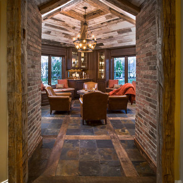 Pub Room in Mason