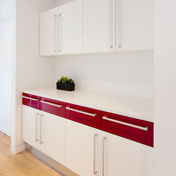 Bold Colors & Light Define Los Altos Home