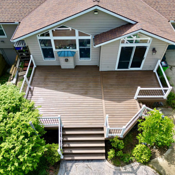Family-Friendly Outdoor Retreat: DreamDecks' Versatile Design