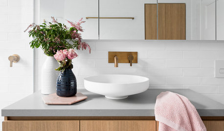 Stickybeak of the Week: Pastel-Toned Minimalism for a Bathroom Renewal