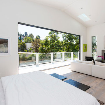 Beachwood Drive Residence