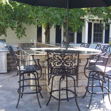 Outdoor Kitchens