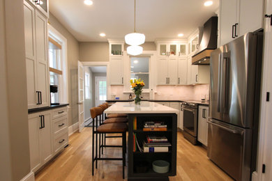 Inspiration for a transitional kitchen remodel in Philadelphia